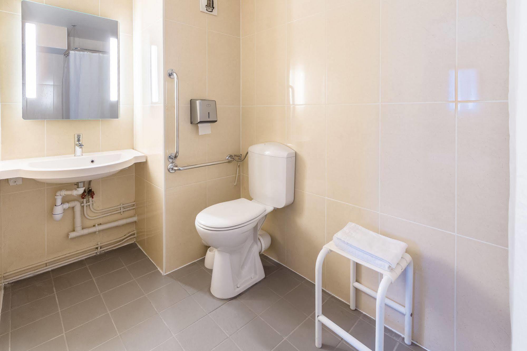 B&B Hotel Corbeil-Essonnes Kültér fotó