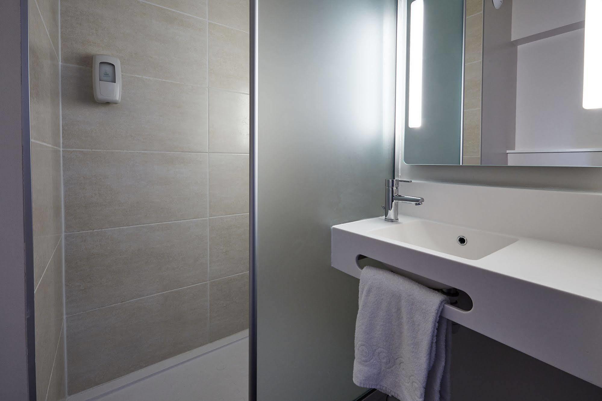 B&B Hotel Corbeil-Essonnes Kültér fotó